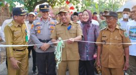 Bupati Bolmong Yusra Alhabsyi di dampingi Ketua TP-PKK Kabupaten Bolaang Mongondow, Ny. Kalsum Alhabsyi-Alhabsyi dan Forkopimda meresmikan destinasi wisata mariri baru