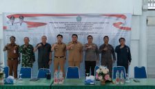 Bupati Kabupaten Kepulauan Sangihe Michael Thungari, bersama Wakil Bupati Sangihe Tendris Bulahari, Ketua DPRD Sangihe Denny Roy Tampi, Sekda Sangihe Johanis Pilat dan lainnya