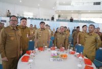 Wakil Bupati Sangihe Tendris Bulahari bersama dengan perserta Rakor