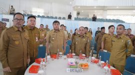 Wakil Bupati Sangihe Tendris Bulahari bersama dengan perserta Rakor