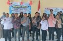 Camat Tabukan Utara, Pj Kapitalaung Kampung Bahu, Panitia Pemilihan Kapitalaung bersama dengan kedua Calon Kapitalaung Kampung Bahu, serta Ketua MTK bersama Anggota serta jajaran perangkat kampung bahu