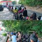 Antrian di SPBU Petta Kecamatan Tabukan Utara