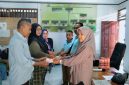 Penyaluran BLT-DD Secara Simbolis Oleh Pemerintah Kampung Bahu, Kepada Tiga KPM