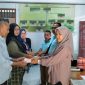 Penyaluran BLT-DD Secara Simbolis Oleh Pemerintah Kampung Bahu, Kepada Tiga KPM