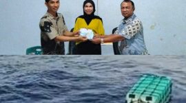 Penyerahan Simbolis PAD dari Hasil Rompon Kepada Penjabat Kapitalaung Farmyati Maniku